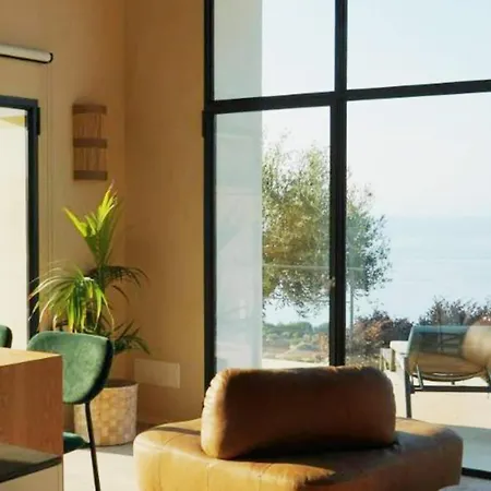 Villa With Private Pool And Sea View